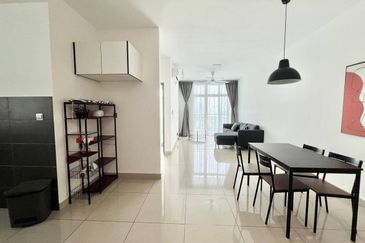 SKS Habitat Apartment, Larkin