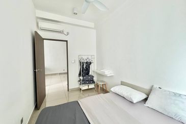 SKS Habitat Apartment, Larkin