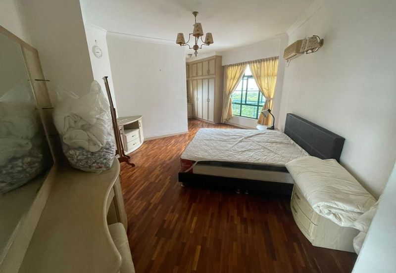 The Straits View, Bandar Baru Permas Jaya