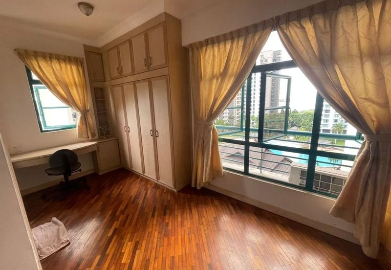 The Straits View, Bandar Baru Permas Jaya