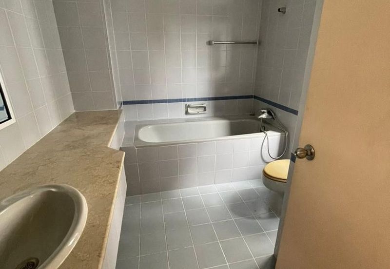 The Straits View, Bandar Baru Permas Jaya