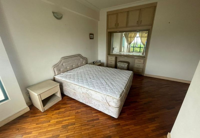 The Straits View, Bandar Baru Permas Jaya