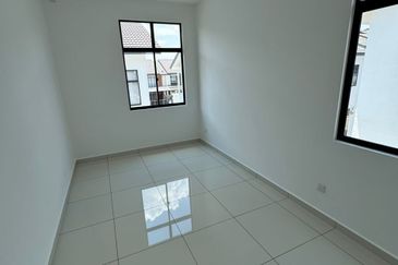 Austin Residence @Taman Mount Austin