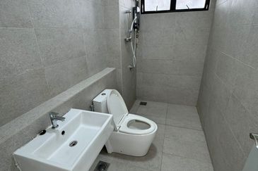 Austin Residence @Taman Mount Austin