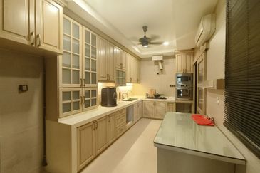 Austin Residence @Taman Mount Austin