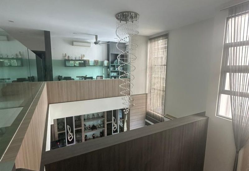 Jalan Setia Tropika 15