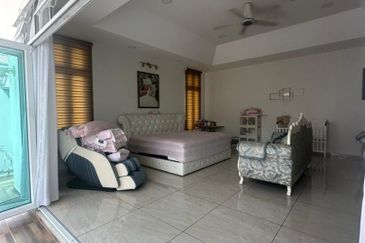 Jalan Setia Tropika 15