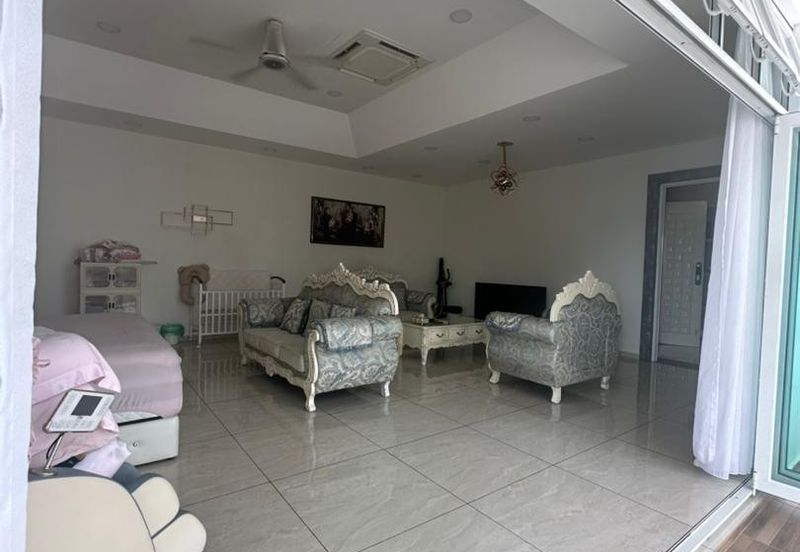 Jalan Setia Tropika 15