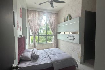 Jalan Setia Tropika 15