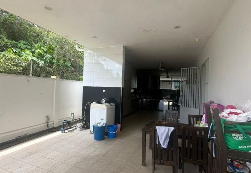 Jalan Setia Tropika 15