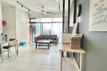 Seri Austin Luxury Apartment