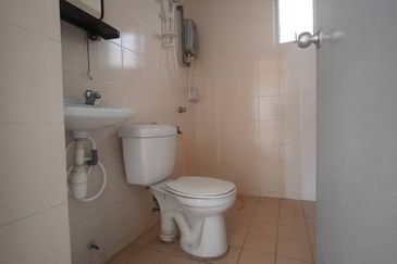 Prima Regency (Savoy Court)