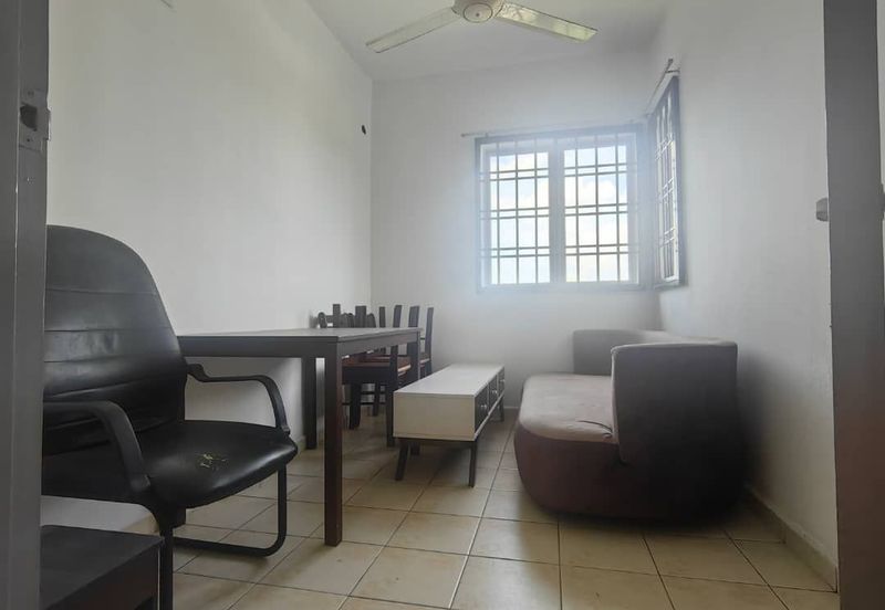 Prima Regency (Savoy Court)