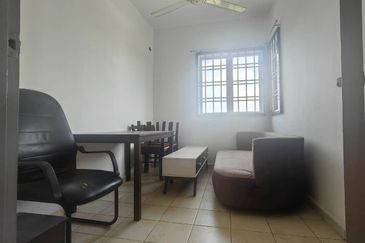 Prima Regency (Savoy Court)