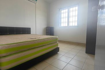 Prima Regency (Savoy Court)