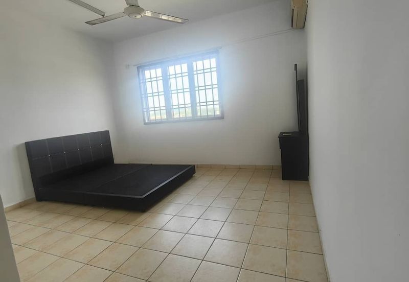 Prima Regency (Savoy Court)