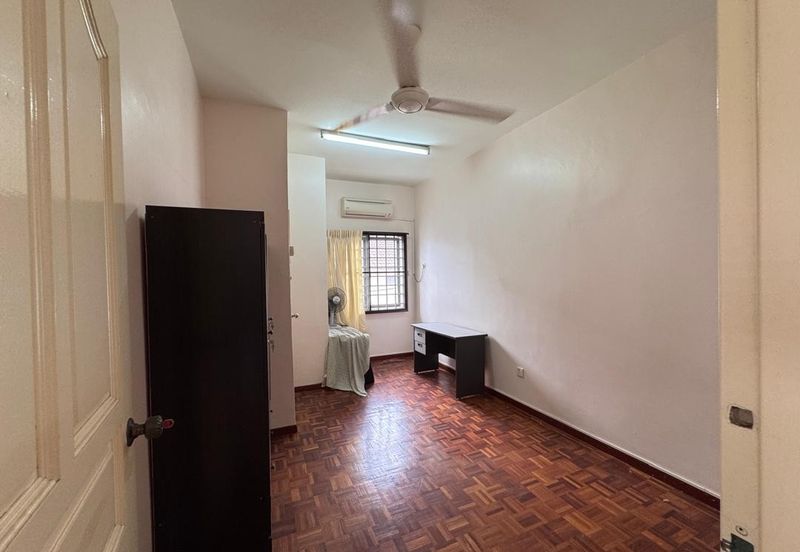 Austin Residence @Taman Mount Austin