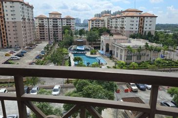 Prima Regency (Dorchester Court)