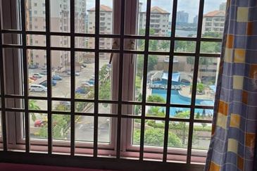 Prima Regency (Dorchester Court)