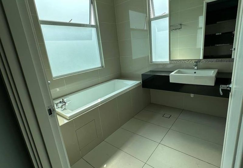 Isola Villa @ Senibong Cove