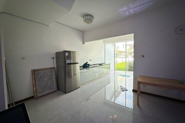 Isola Villa @ Senibong Cove