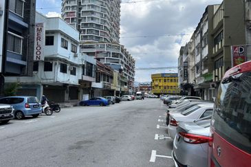 Jalan Mustapha Al-Bakri