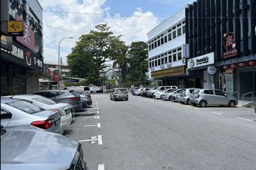 Jalan Mustapha Al-Bakri