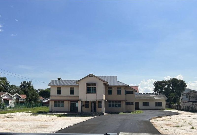 Jalan Sultan Nazrin Shah