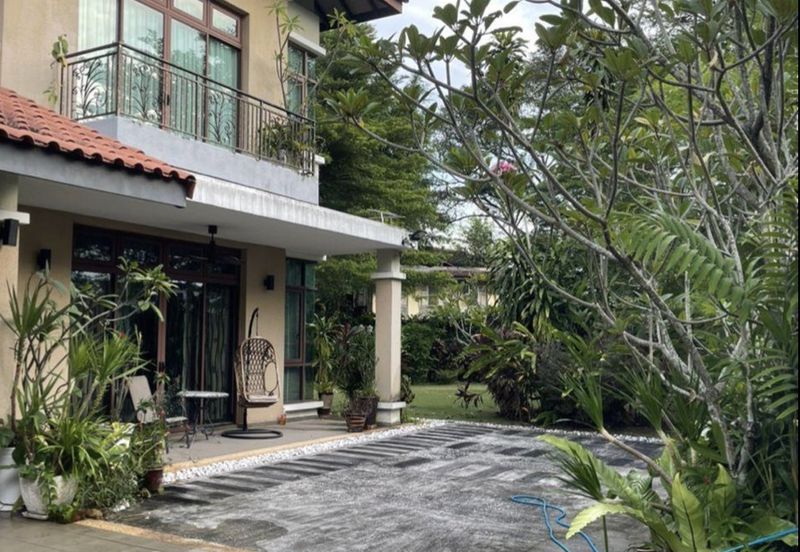 FLORA TROPIKA (THE THOMPSON)