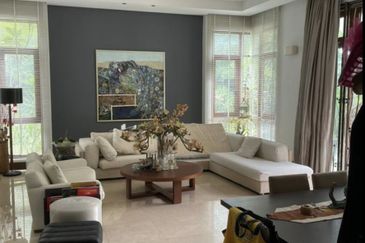 FLORA TROPIKA (THE THOMPSON)