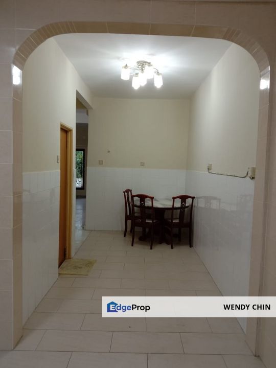 No Facing House, Selangor, Puchong South