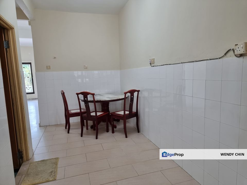 No Facing House, Selangor, Puchong South