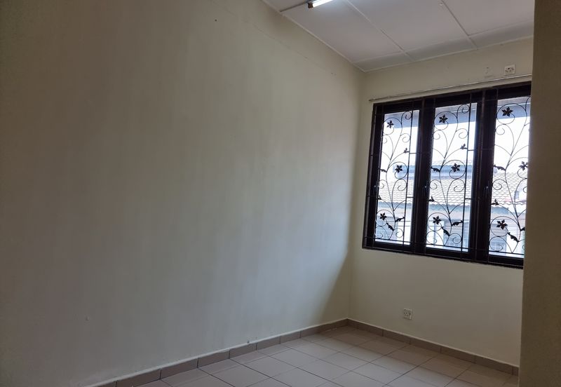 Taman Saujana Puchong