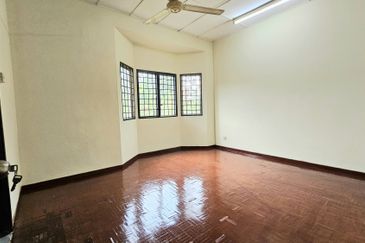 Taman Saujana Puchong