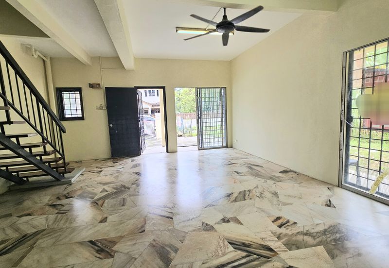 Taman Saujana Puchong