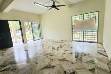 Taman Saujana Puchong