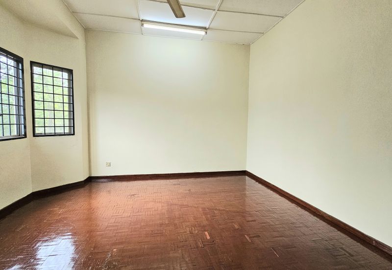 Taman Saujana Puchong