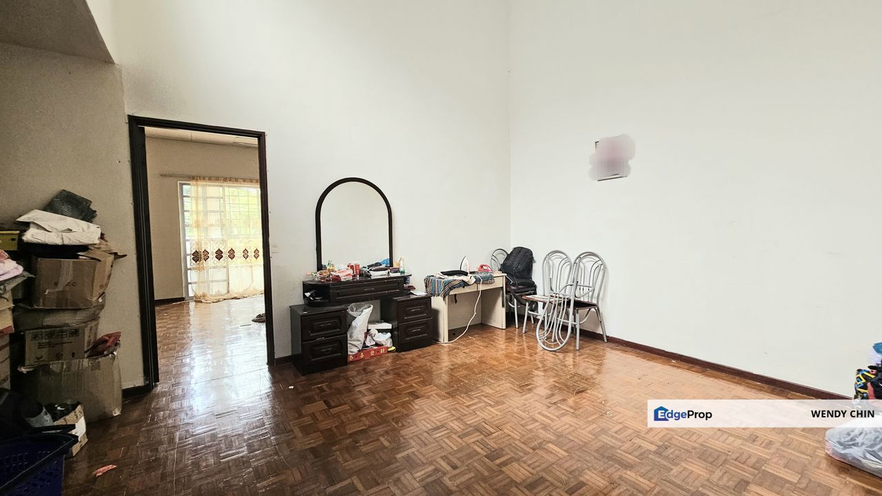 Below market price, Selangor, Puchong South