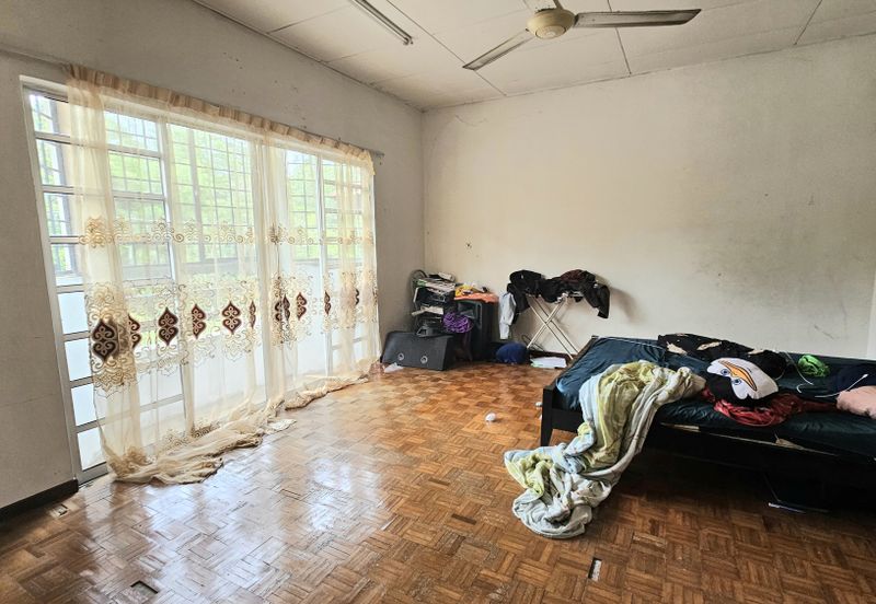 Taman Saujana Puchong