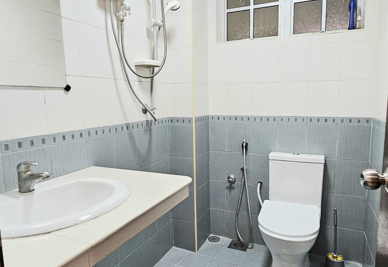 Taman Saujana Puchong