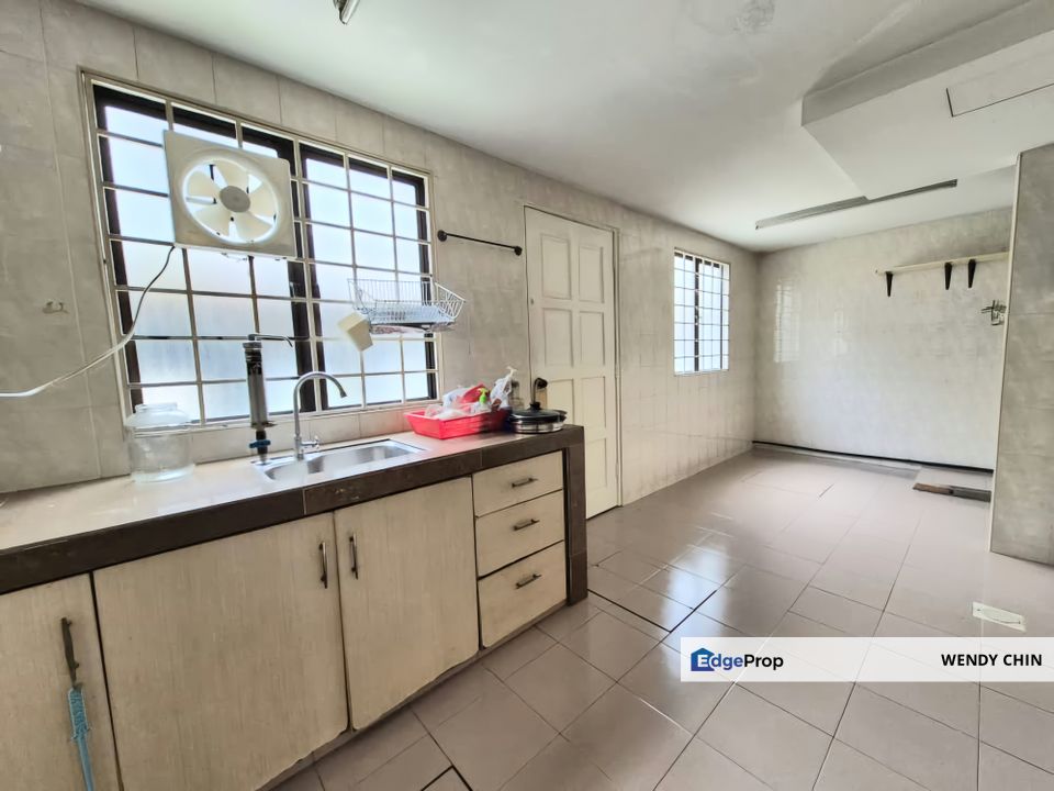 Below market price, Selangor, Petaling Jaya