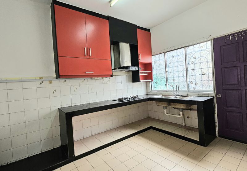 Taman Saujana Puchong