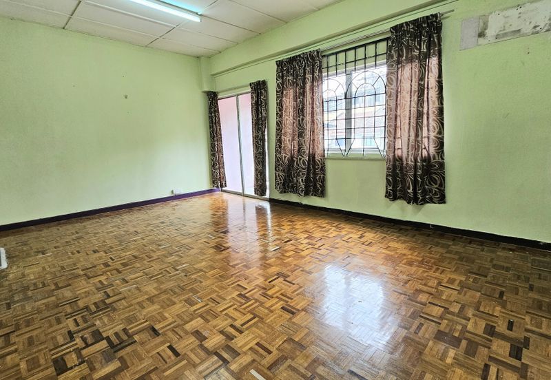 Taman Saujana Puchong