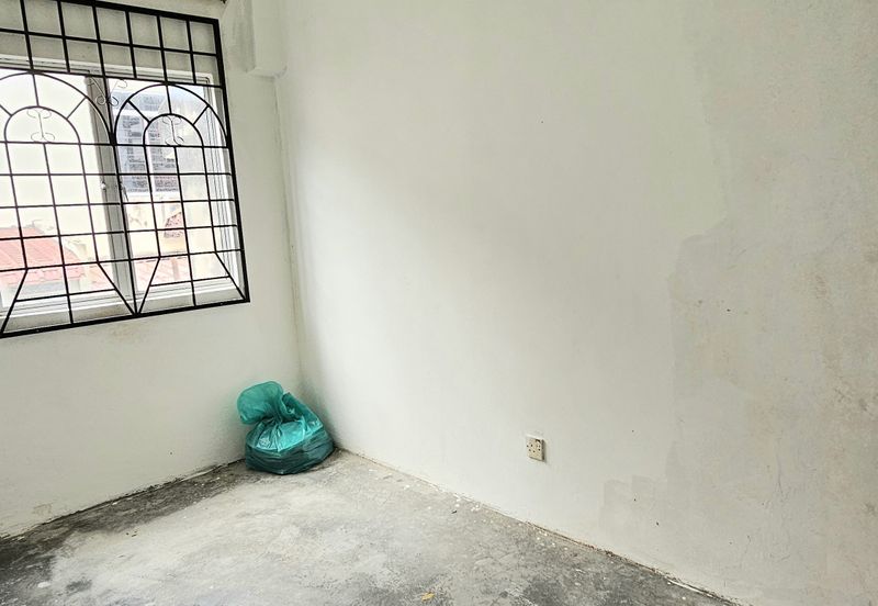 Taman Saujana Puchong