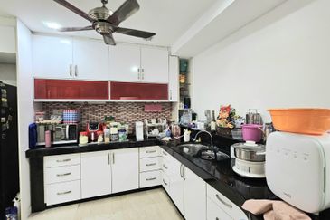 Taman Saujana Puchong