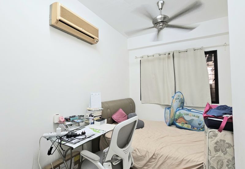 Taman Saujana Puchong