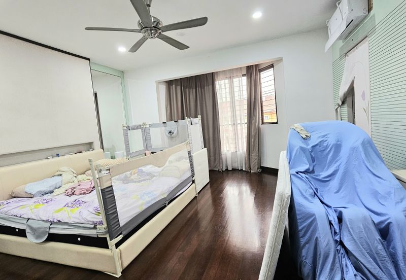 Taman Saujana Puchong