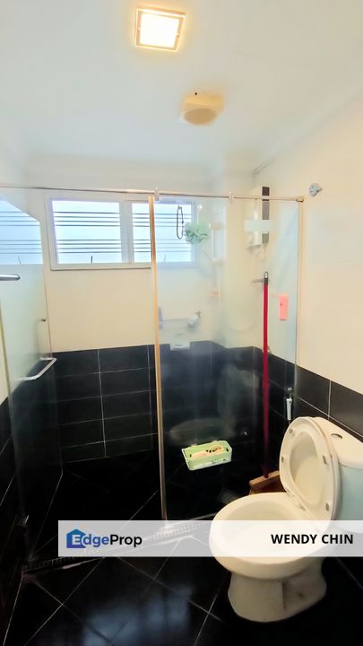 Endlot with 5' land, Selangor, Petaling Jaya