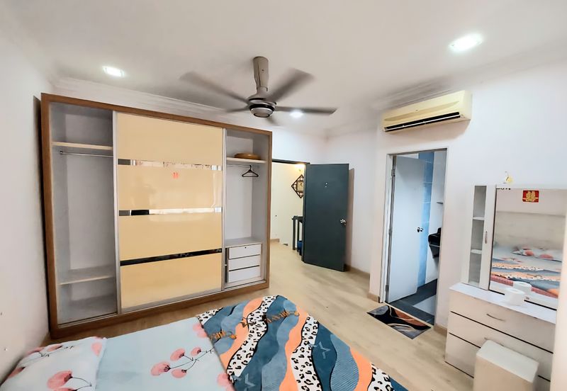 Taman Wawasan, Pusat Bandar Puchong