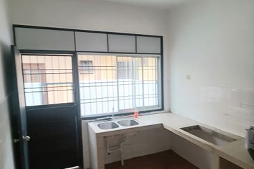 Taman Saujana Puchong